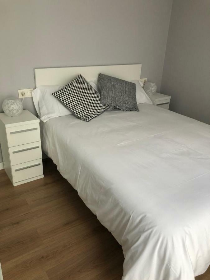 Apartaments L'Ametller Cervera  Εξωτερικό φωτογραφία
